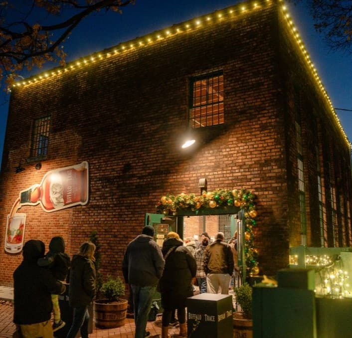 0272_spirited-nights_c1516-1