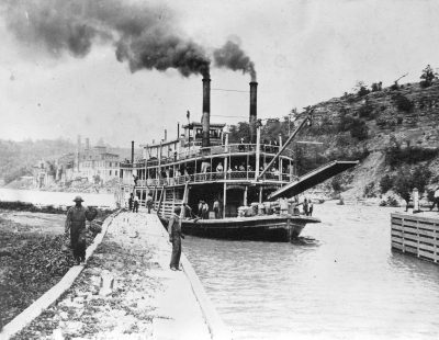 Download Riverboat with tall stacks