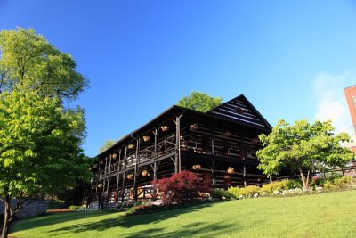 Download A picture of the Elmer T. Lee Clubhouse grounds at Buffalo Trace Distillery intended for media kit usage.